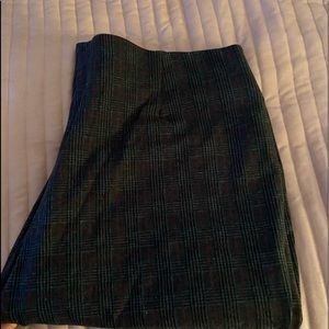 Woman’s plaid dress pants size 22